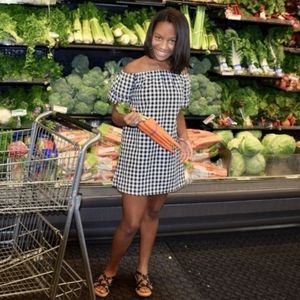 ❤Juniors  Black/White Gingham Dress - 3 for $15